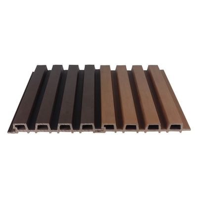 Mua Tấm ốp tường WPC màu nâu 25x227mm cho khách sạn Park Wood Plastic Composite Siding Grille Plank sản xuất trực tuyến
