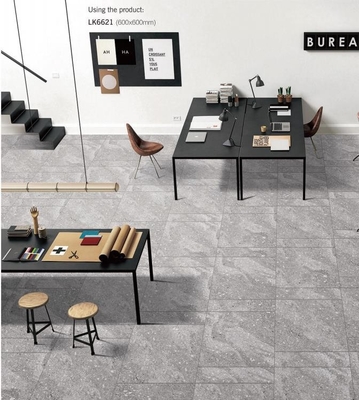 Chống mài mòn 600x600mm gạch tường bên ngoài và màu xám sáng Full Body gạch sứ cho trung tâm mua sắm và nhà
